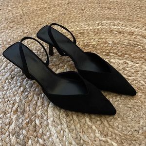 Black pointed H&m sling back heels